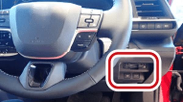 ハンドル右下等への埋め込みタイプの車載器本体の図